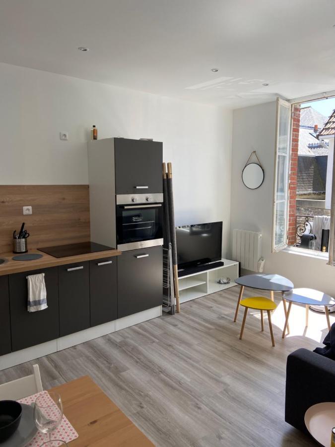 Cosy Flat Carteret - Appartement Centre Bourg - 4 Personnes 巴讷维尔-卡特里特 外观 照片
